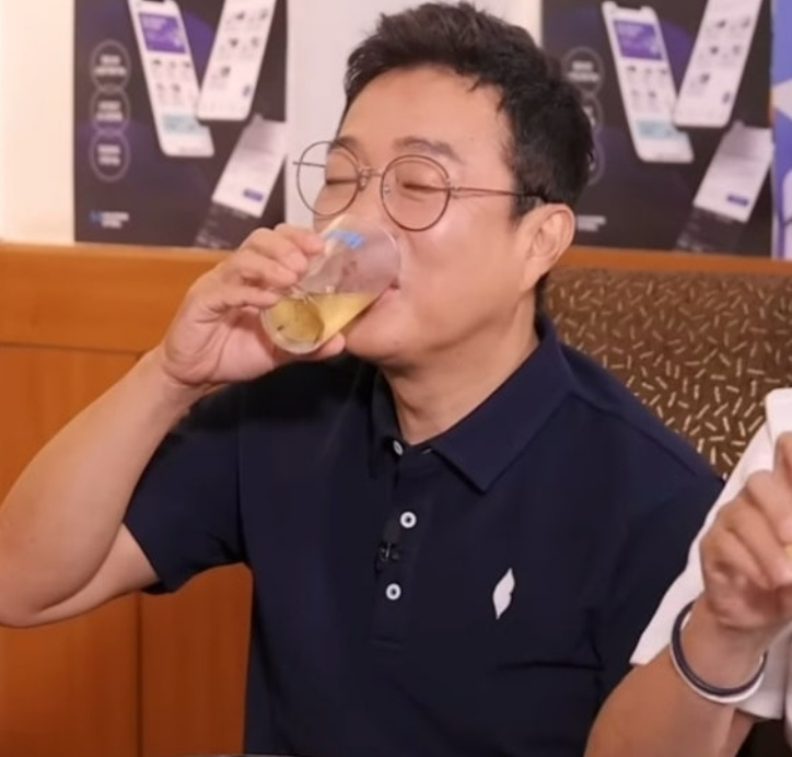 =李在龙/照片=youtube频道"可怜型申东烨"视频截图。