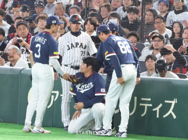 Hình ảnh Moon Bo Kyung đang ngồi ngay sau khi va chạm. /Ảnh = Phóng viên cao cấp Kang Young Jo