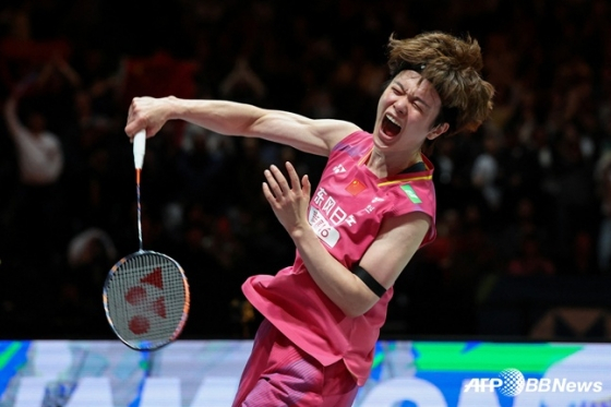 王瑞が優勝を決めた後、歓呼している。 /AFPBBNews=ニュース1