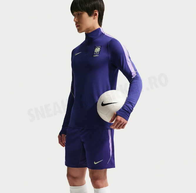 Ожидается, что национальная сборная Кореи по футболу будет носить новый тренировочный комплект на чемпионате мира 2026 года в Северной Америке. /Фото = Заголовки с капюшоном на пуховиках