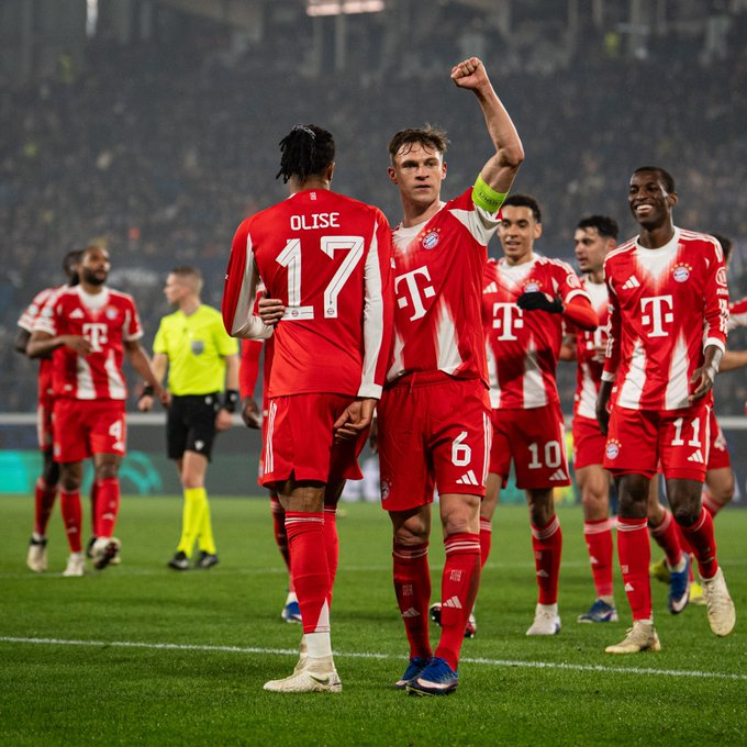 11-го числа (по корейскому времени) на Стадио ди Бергамо, Италия, в первом матче 1/8 финала Лиги чемпионов УЕФА сезона 2025-2026 годов Йошуа Кимихи (капитан капитан) доволен забитым Майклом Оливье. /Фото = Официальный сайт социальных сетей (SNS) в Мюнхене, Бавария.