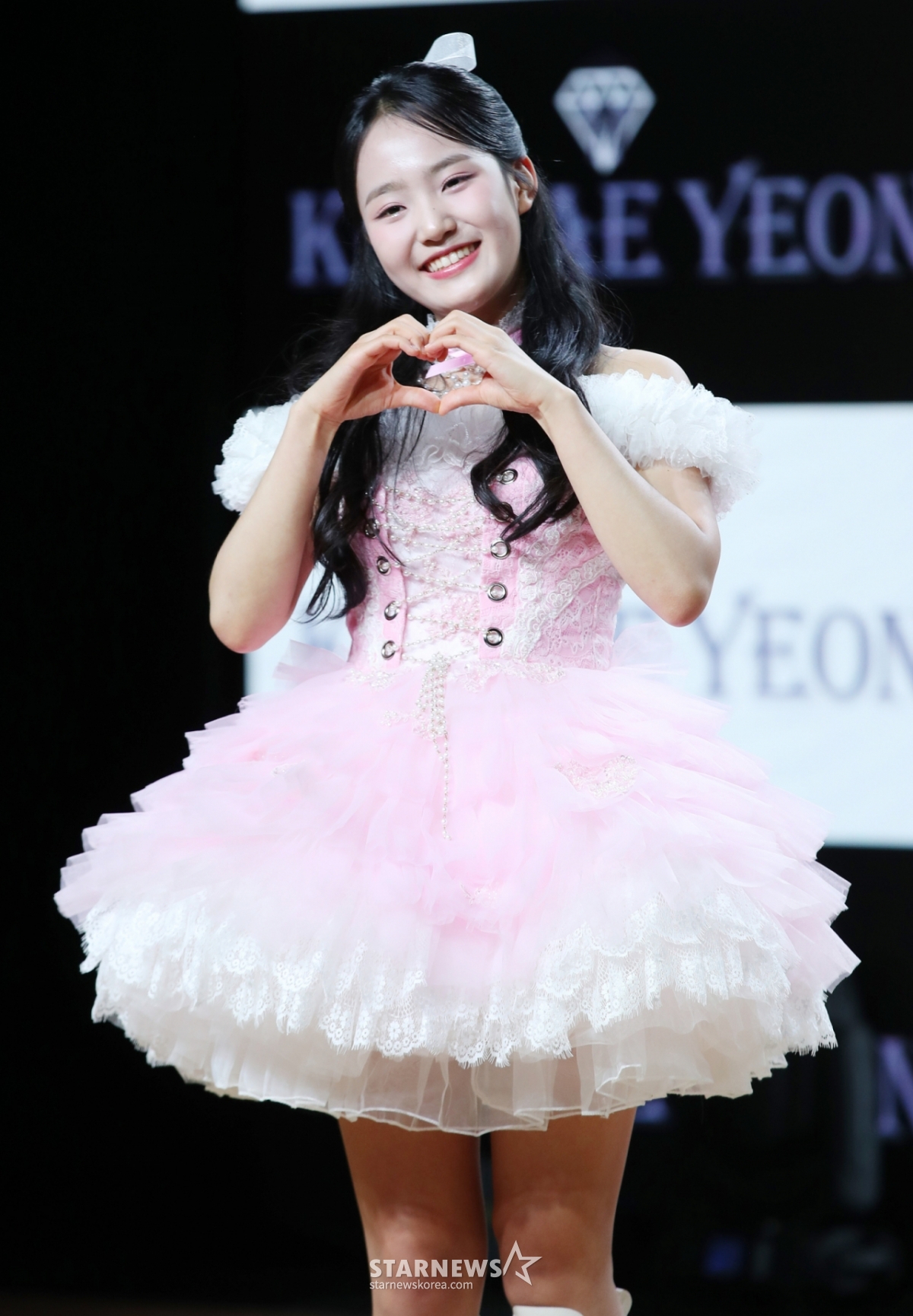 Singer Kim Tae-yeon poses at a showcase to commemorate the release of her first full-length album "Excitement" at Ilji Art Hall in Gangnam-gu, Seoul on the 9th. /2025.04.09 / Photo = Kim Hwi-seon hwijpg@