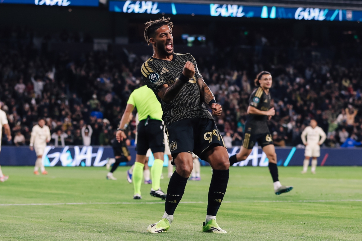 11日下午12时（韩国时间），在美国加利福尼亚州洛杉矶BMO体育场举行的2026北中美洲和加勒比海足球联盟（CONCACAF）冠军杯16强第一场比赛中，丹尼斯•布昂加与LD•阿拉胡埃伦塞（哥斯达黎加）打进扳平比分的进球，正在庆祝。 =照片:洛杉矶FC官方社交网络服务(SNS)