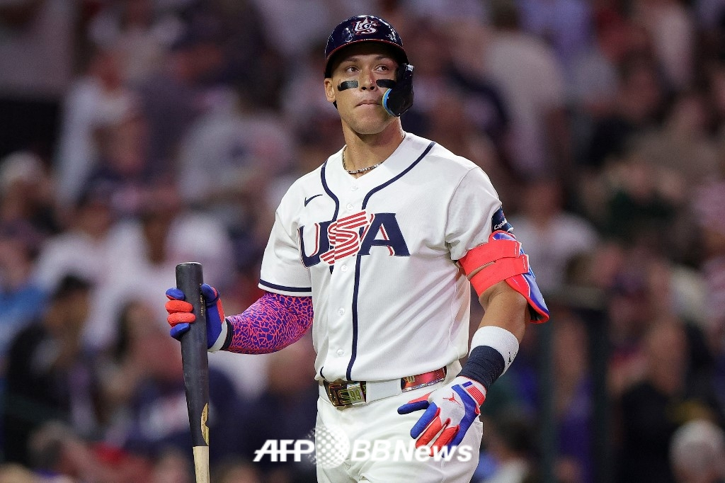 Aaron Jersey ngày 11 (giờ Hàn Quốc) biểu hiện tiếc nuối sau khi bị tấn công ba lần vào cuối hiệp 9 trong trận chung kết bảng B của giải bóng chày cổ điển thế giới 2026 và đội tuyển bóng chày Ý tổ chức tại Daikin Park, Houston, Texas, Mỹ. /AFPBBNews = Tin tức 1