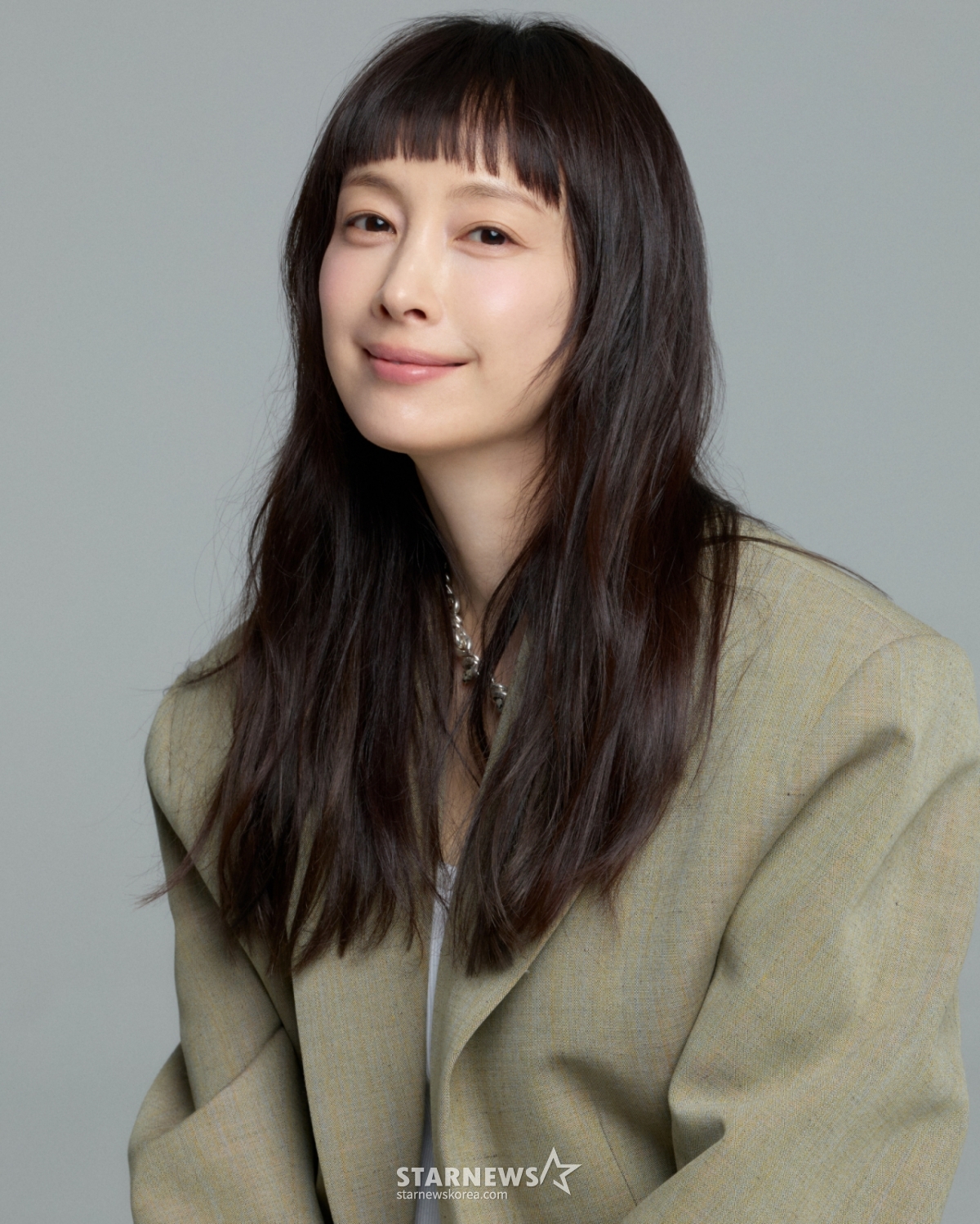 ENA电视剧《Honor》的演员李奈映11日在首尔钟路区三清洞接受采访,摆出造型,供记者们拍照。 照片=eden9/2026.03.11/照片=金辉善hwijpg@