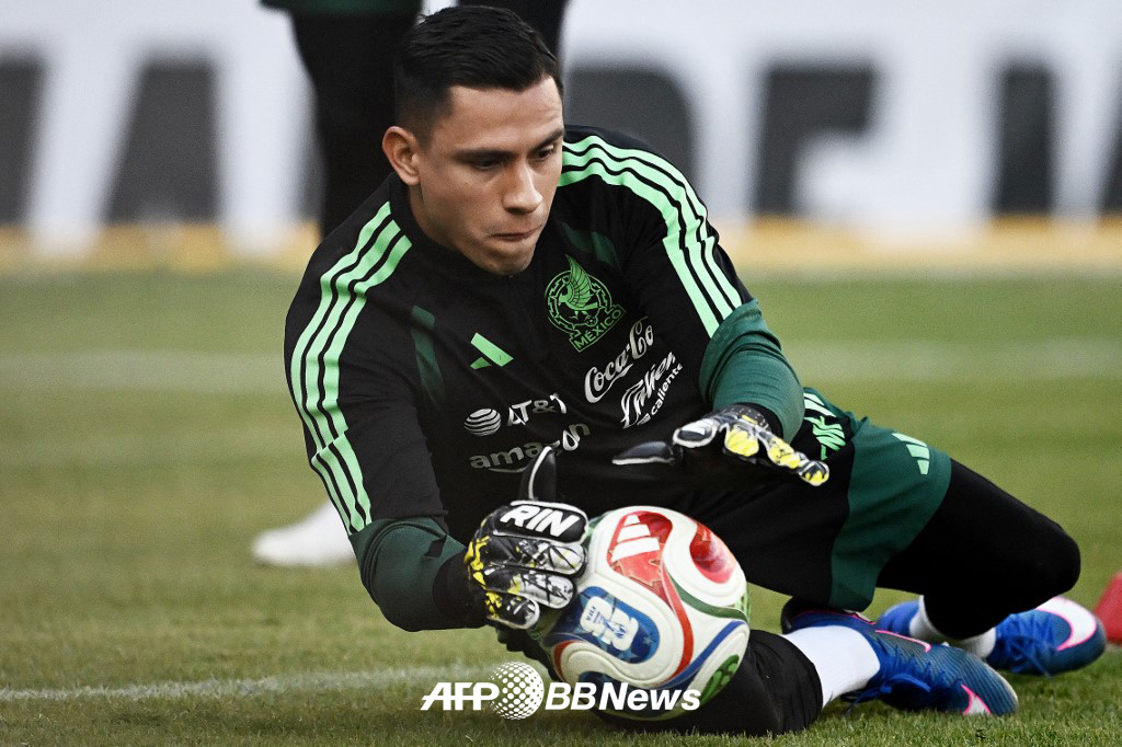 Вратарь сборной Мексики по футболу Луис Анхель Малагон. /AFPBBNews =Новости 1