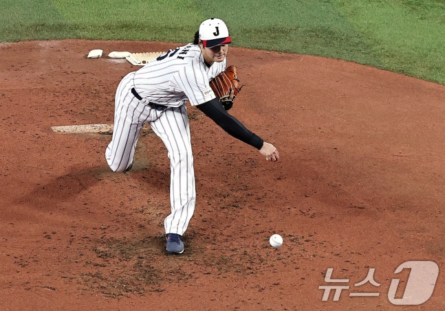 13日、ロンディポパークで投球練習をする大谷。 /写真=ニュース1