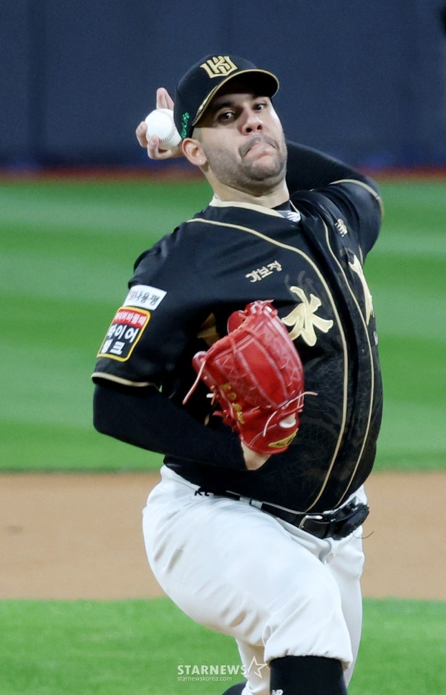 Heysus struggling in Jamsil in July 2025. /Photo = Senior Reporter Kim Jin-kyung