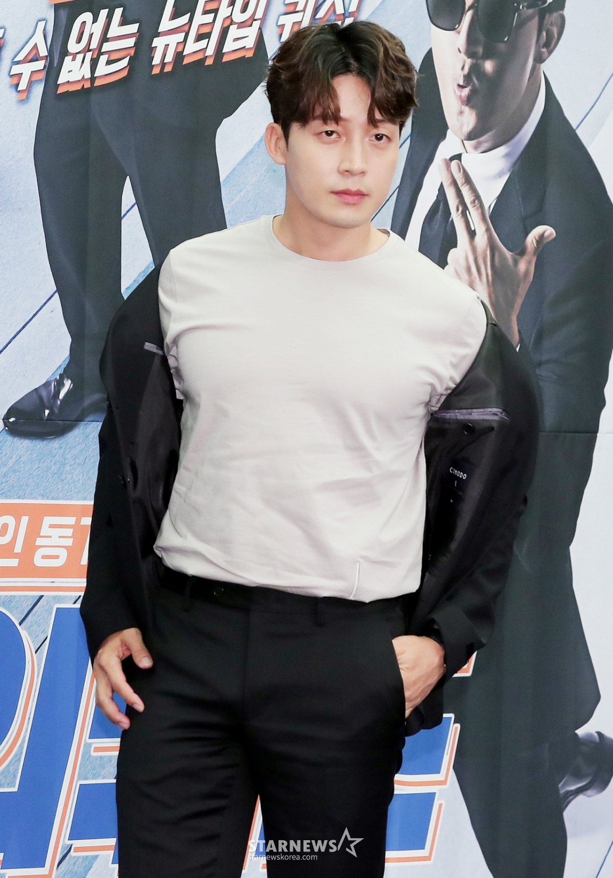 &nbsp;Diễn viên hài Heo Kyung Hwan 