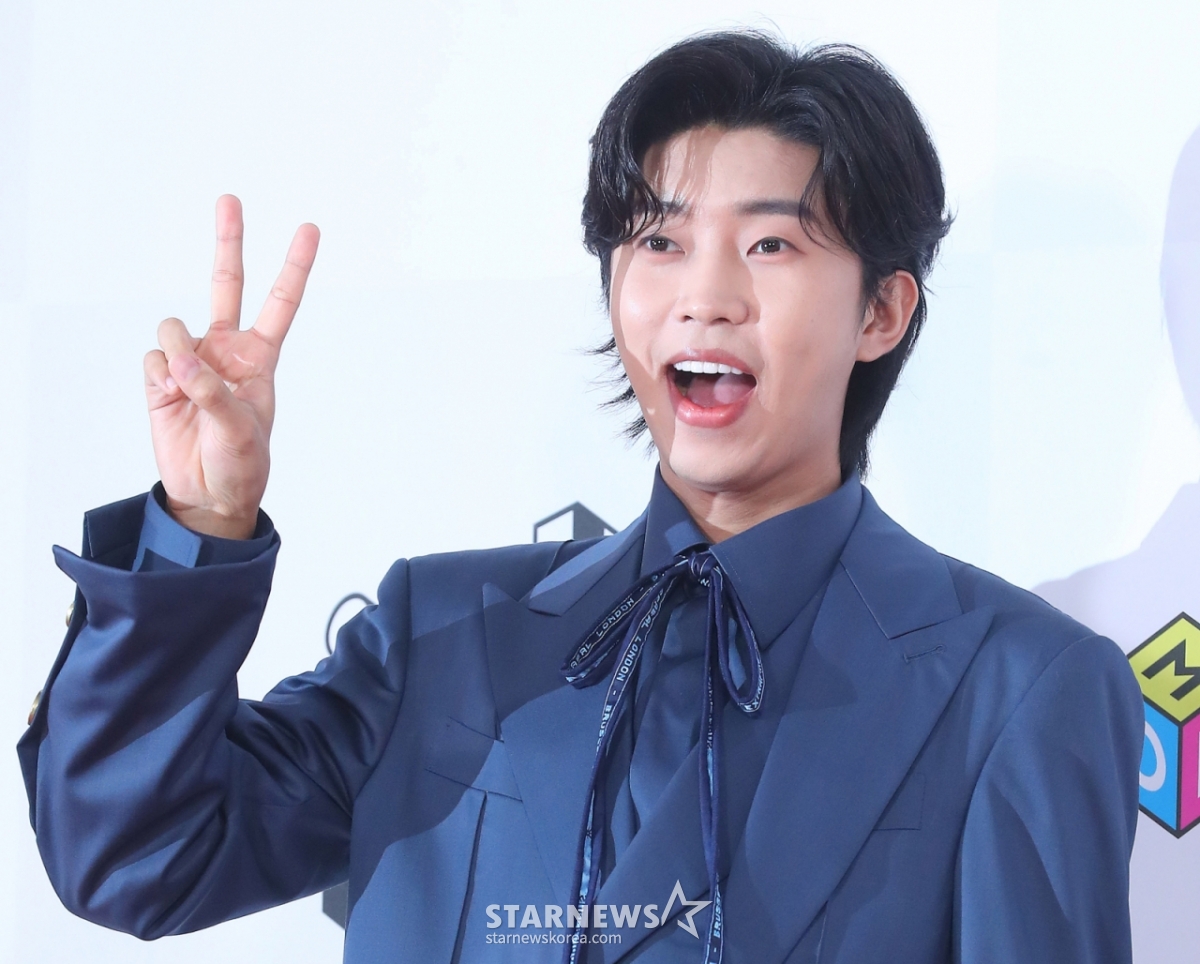 Ca sĩ Lim Young Woong / Ảnh = Kim Chang Hyun