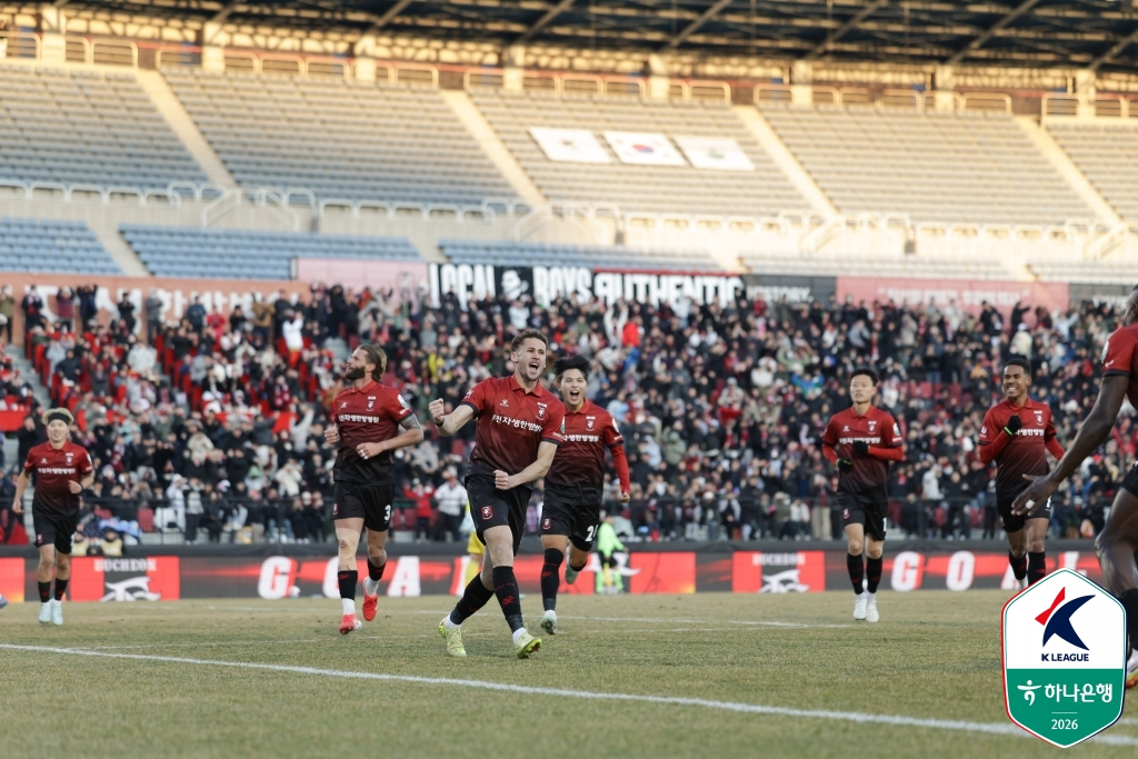 7日、富川FCの創立初のKリーグ1ホーム試合が行われた富川総合運動場観客席の様子。 /写真=韓国プロサッカー連盟提供