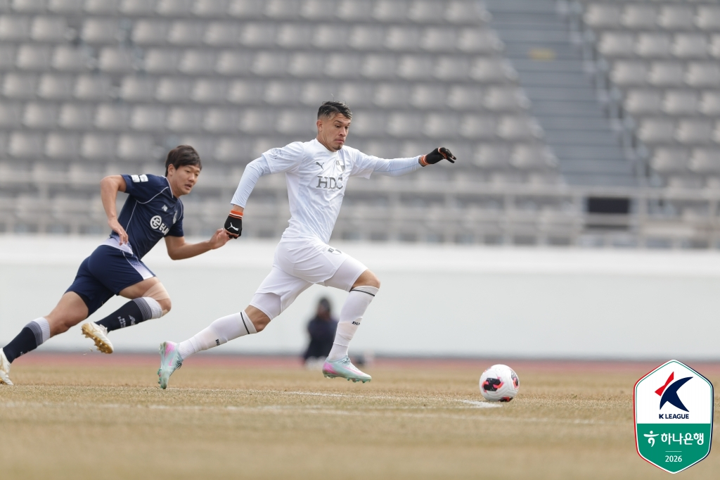 Христиане наплывают (в центре). /Фото = Предоставлено Корейской профессиональной футбольной федерацией.