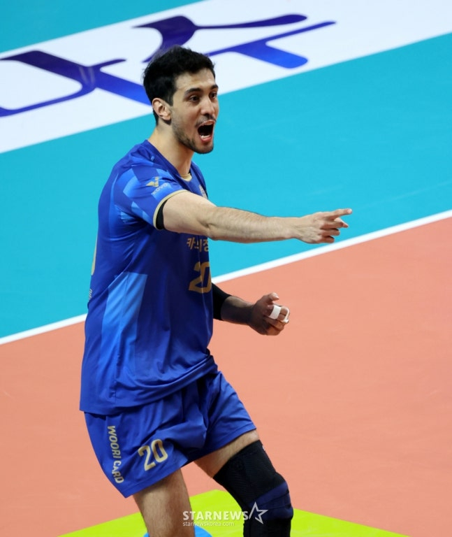 ウリカードのアラウージョが得点後喜んでいる。 /写真=姜永祚（カン·ヨンジョ）先任記者