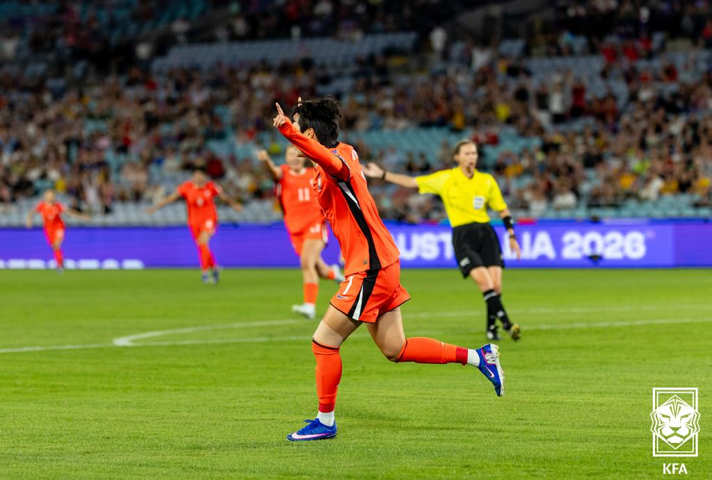 ソン·ファヨンが2026アジアサッカー連盟（AFC）オーストラリア女子アジアカップ準々決勝の得点後、セレモニーをしている。 /写真=大韓サッカー協会（KFA）提供