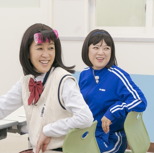 From left, Hong Jin-kyung and Kim Sook / Photo = Netflix