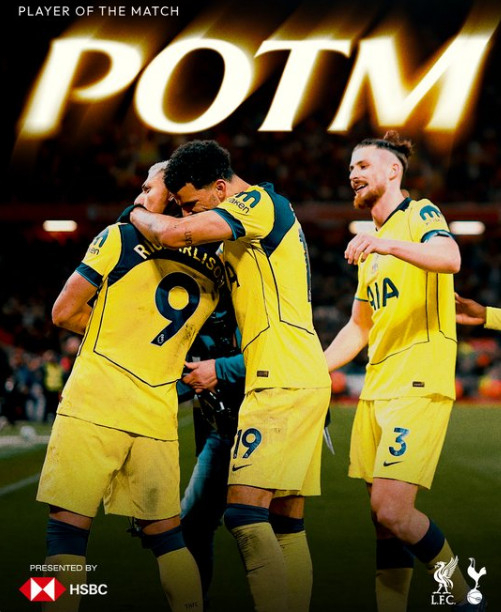 Игроки "Тоттенхэма" радуются после ничьей. /Фото = Официальный сайт Тоттенхама в социальных сетях