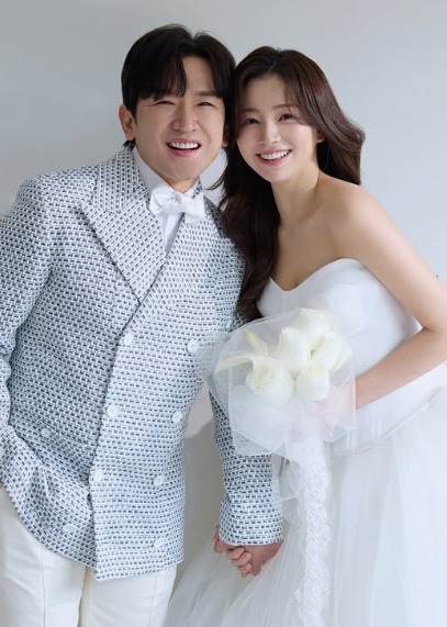 /写真=イ·ミヌ SNS