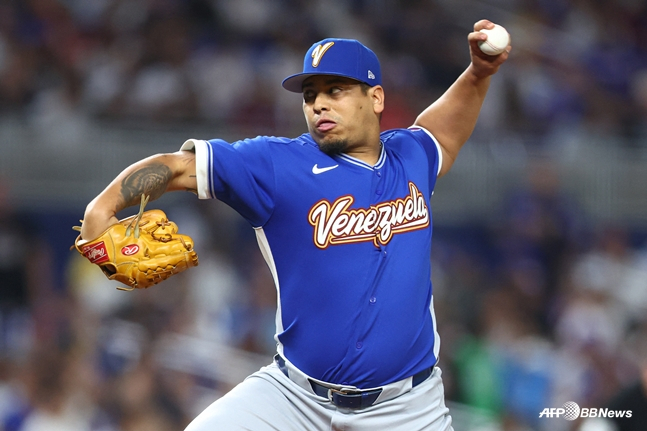 Sanchez took the mound as a relief pitcher in a hurry against Italy on the 17th. /AFPBBNews=News1