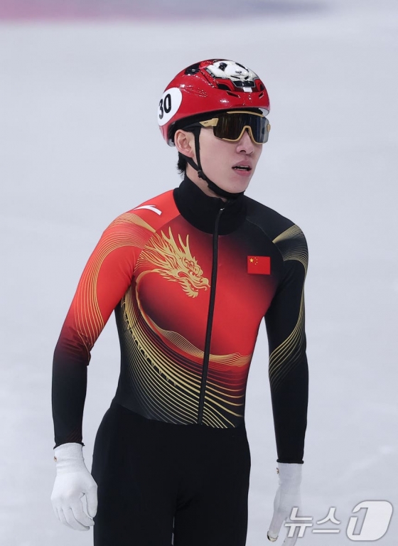 Lin Xiaojun, vận động viên trượt băng tốc độ cự ly ngắn người Trung Quốc (tên tiếng Hàn là Lim Hyo Jun). Ảnh = News1