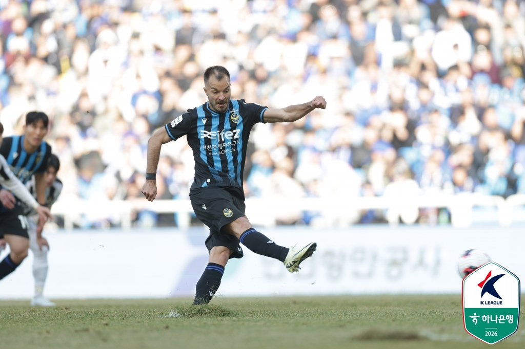 Incheon United striker Mugosa. /Photo = Courtesy of the Korea Professional Football League