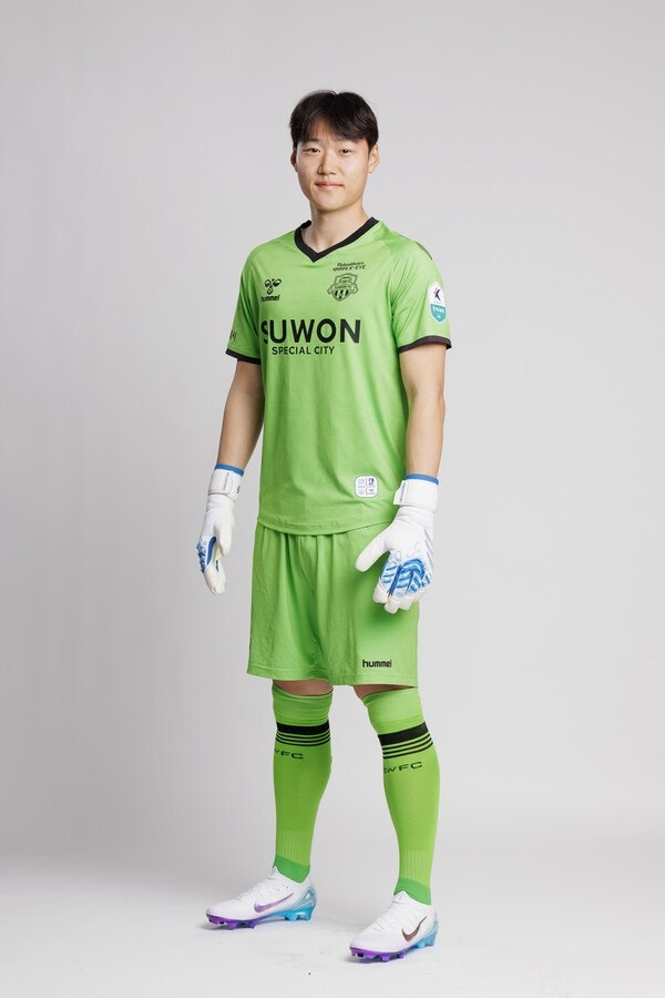水原（スウォン）FCのゴールキーパー、チェ·ジュンヨン。 /写真=水原FC提供