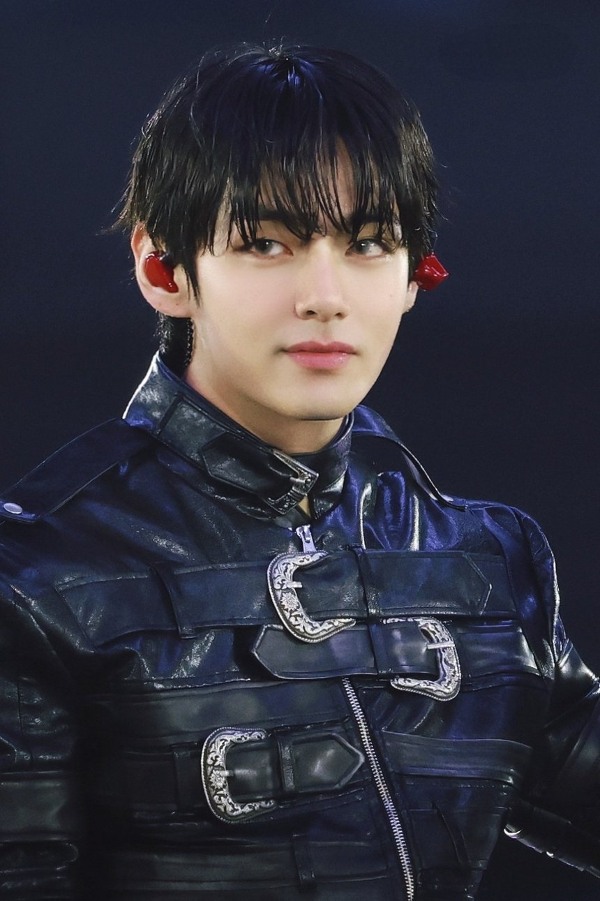 BTSV、強烈なパフォーマンス→完璧なライブ→キレのある敬礼まで