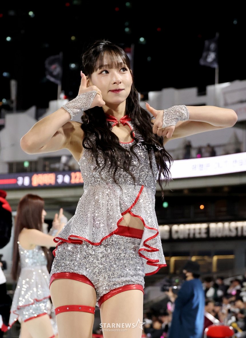 一度でスッと] 『魔法使いアウトソングダンスにハマってみませんか