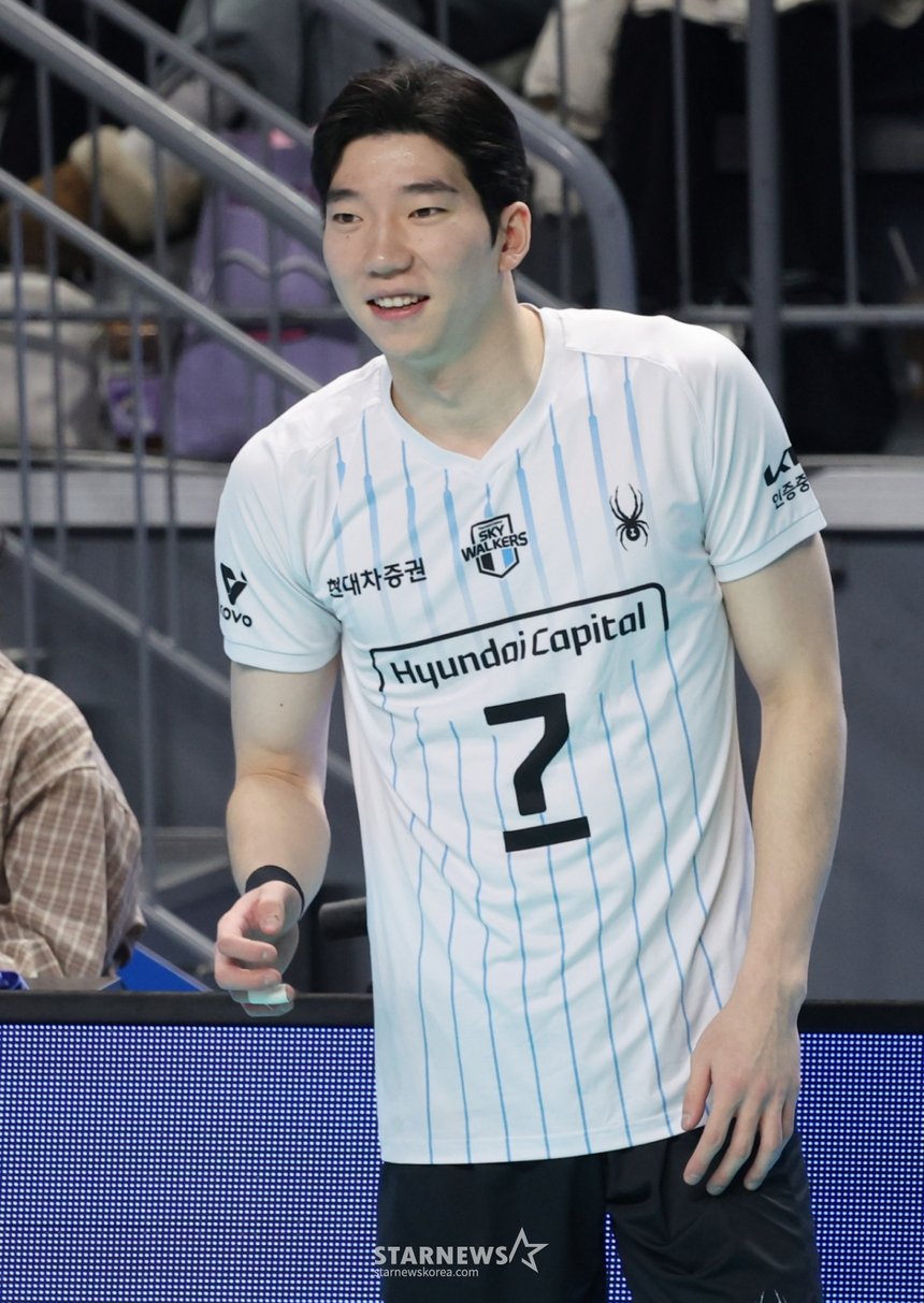 男子バレーボールの個人報酬上限制度導入、来年は10億4200万ウォン