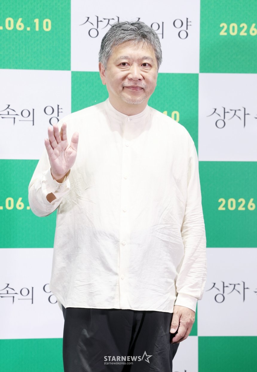 是枝裕和 是枝裕和、1年ぶりの来日 [☆フォト] | STARNEWS