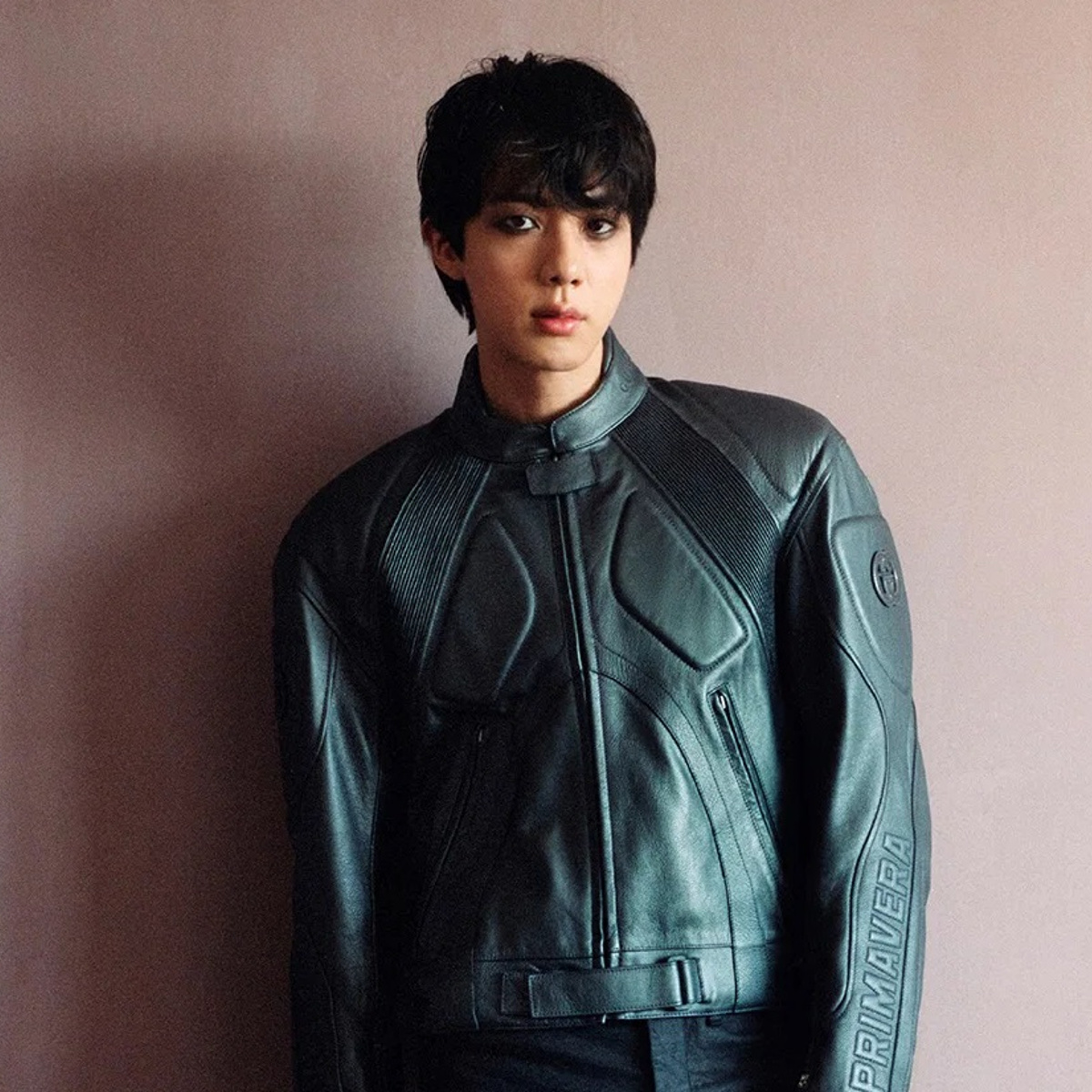 JIN=超高速完売の唯一のきっかけ」BTSジンのグッチBTS品切れに焦点を