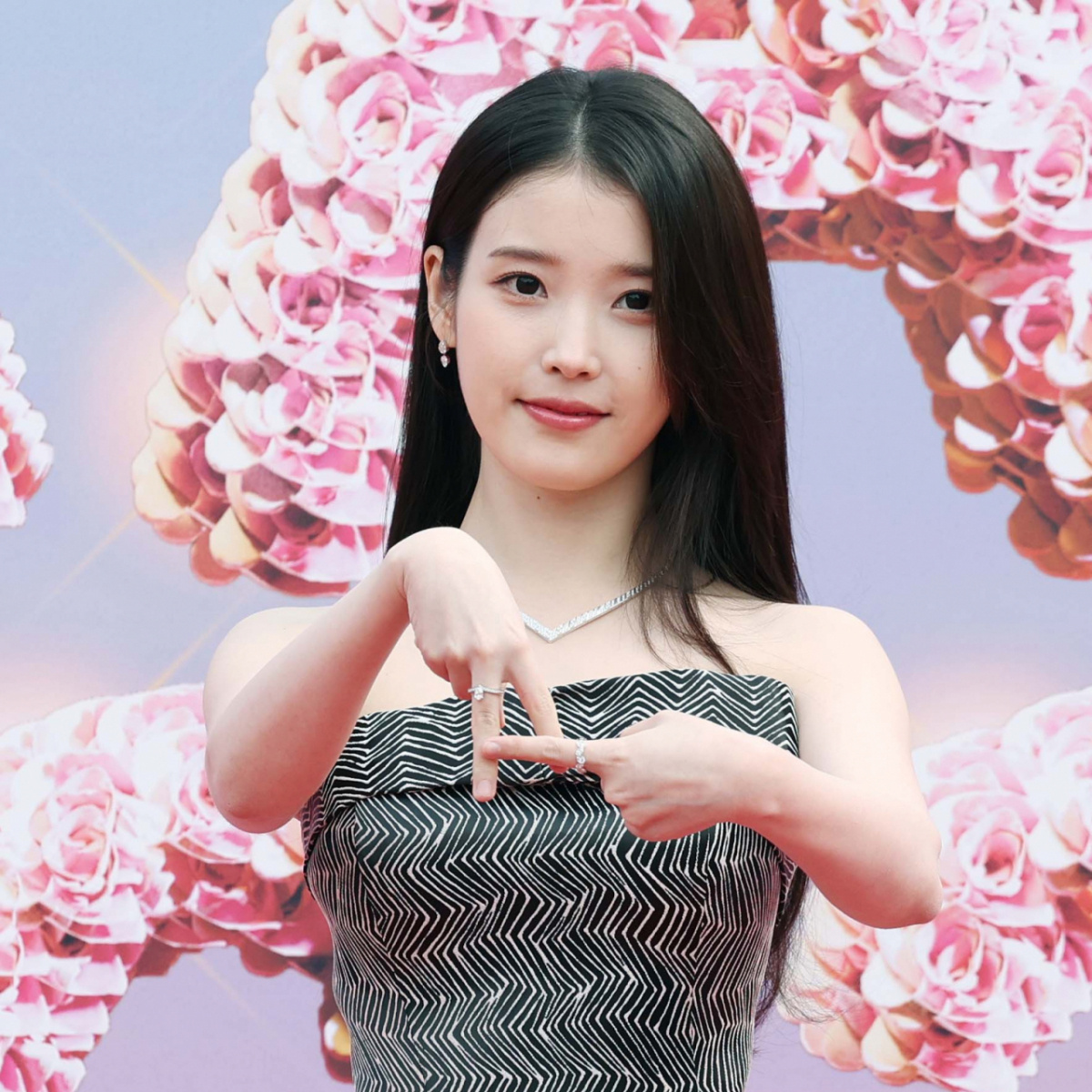 IU, Already Donated 600 Million Won This Year; Marks 18th Debut
