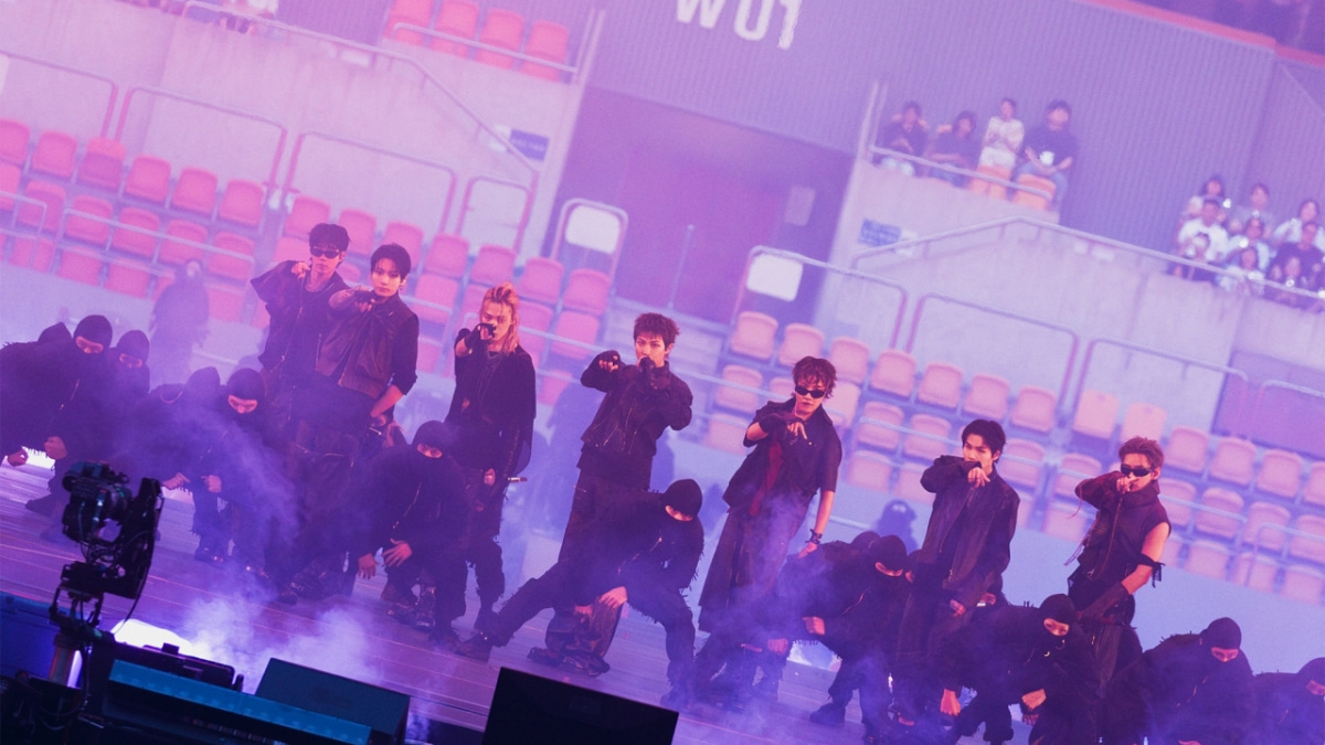 BTS、11万人の観客と釜山で対面..「貴重な感情を存分に感じて楽しんで