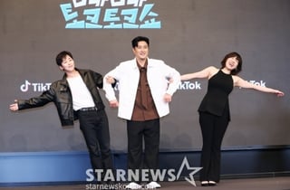 딘딘-안정환-이은지 '말빨대항전 티키타카쇼, 기대하세요'[★포토]