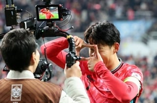 '월드컵 직전' 손흥민 작심발언 "홍명보호 주장은 내가 맡지만... 축구는 팀 스포츠"