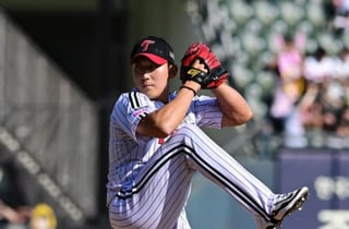 '5연속 세이브→ERA 1.23' 마무리 손주영 효과 상상 이상! 선수들도 인정했다 "집단 마무리보단 마음이 더 편하다"
