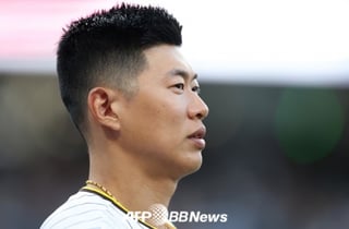 '선발 출격' 송성문, 끈질긴 승부 끝에 볼넷 출루→만루 찬스 이어갔지만... 팀 타선 2안타 침묵에도 'SD 2-0 승리'