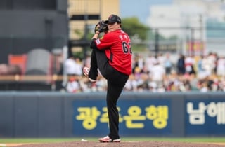 날려도 날려도 '또' 던졌다! KIA 정해영 혼신의 24구, 'KBO 최연소 150SV' 그래서 더 값졌다