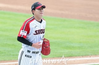 '한화·KIA·NC만 변화 없다' LG 이상영, 콜업 이틀 만에 2군행... '허리 통증' 롯데 157㎞ 외인 포함 총 9명 1군 말소