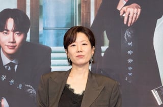 '신입사원 강회장' 전혜진 "진구, '누나 뭐 먹을까' 물으며 아이 같은 모습"