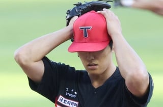 '절반 넘게 볼이었다' KIA 이의리, BBBB→2이닝 6실점... 10일 만에 1군 복귀 너무 일렀나 [잠실 현장]