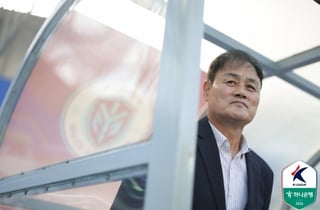 '극장 무승부→안도의 한숨' 최윤겸 용인 감독 "팀 단단해져가고 있다" [용인 현장]