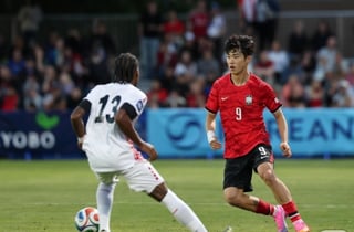 '홍心 저격' 신데렐라 깜짝 등장, 첫 출전에 특급 맹활약이라니... '빌드업 핵심' 이기혁 '눈도장 쾅'