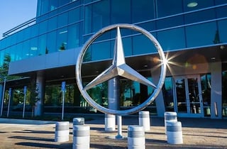 중국 지분에 발목 잡힌 벤츠, 미국서 퇴출 위기 직면