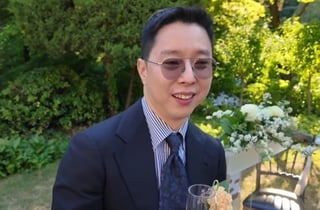 '이성진 불참' NRG 문성훈 결혼식, 파이브 김현수 근황 "아직도 어려보여"