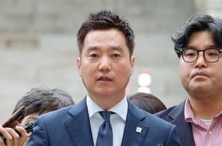 '김수현 명예훼손 혐의' 결국..김세의, 구속 상태로 검찰 송치