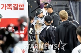 [한번에쓱] 타격1위 부상은 안되지! '5회말 동점득점 홈쇄도' 후 그라운드에 쓰러진 최원준