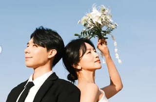 배우 부부 탄생..'멋진 신세계' 백은혜, 10살 연하 이준우와 결혼 [공식]