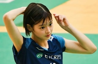 '아이돌 아냐?' 日 배드민턴 여신 인기 폭발, 도대체 어느 정도길래 "천사가 강림한 건가..."