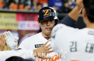 '이럴수가' 홈런 1위 23세 포수가 대표팀 낙마라니... 병역 미필 2명만 AG행 '왜' 나왔나