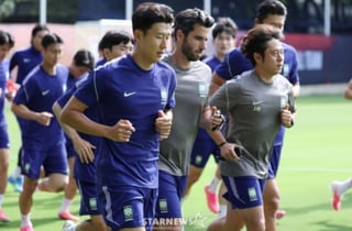 "한국·체코 경기는 동전 던지기" 1차전 초박빙 전망... 예상 스코어는 1-1 무승부